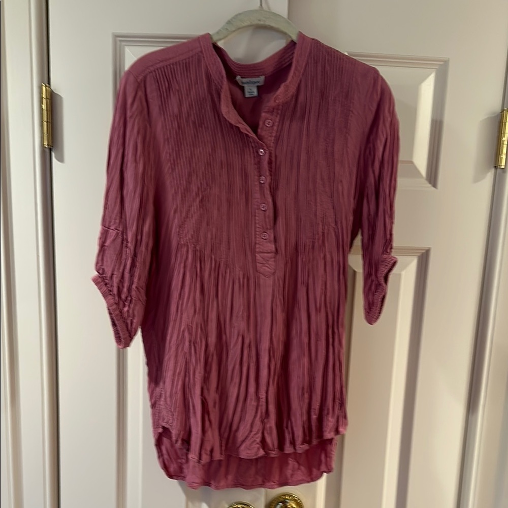 Women's Sundance Pink Button-Up Top